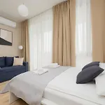Sarmacka 27 2 - Medicover/paley *