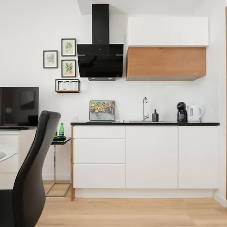 Sarmacka 27 2 - Medicover/paley Varsó