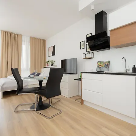 Sarmacka 27 2 - Medicover/paley Apartment