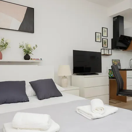 Sarmacka 27 2 - Medicover/paley