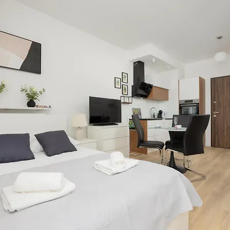 Sarmacka 27 2 - Medicover/paley Apartment Warsaw