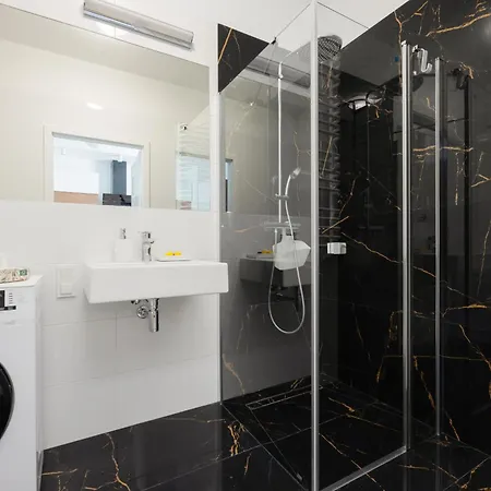 Sarmacka 27 2 - Medicover/paley * Varsó